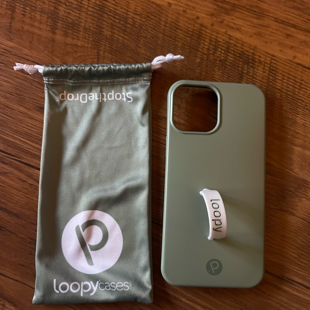 Loopy Case Green iPhone Case with Minimalist Design